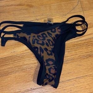 Kendall + Kylie XS Bikini set